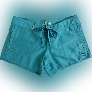 Salt Life Sz 2 board shorts teal 4 pockets Velcro fly closure